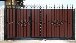 Арт. ПК- 27 </br>Со встроенной калиткой Ворота «МП»